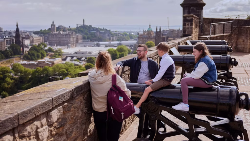 Edinburgh Castle with Kids Edinburgh Castle with Kids
