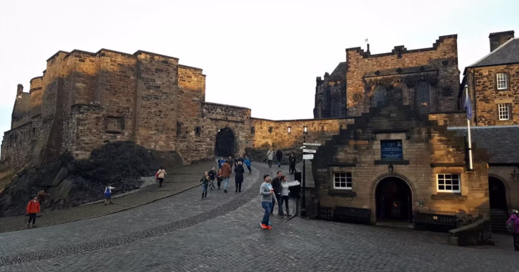 Edinburgh Castle Cobble paths Edinburgh Castle Cobble paths